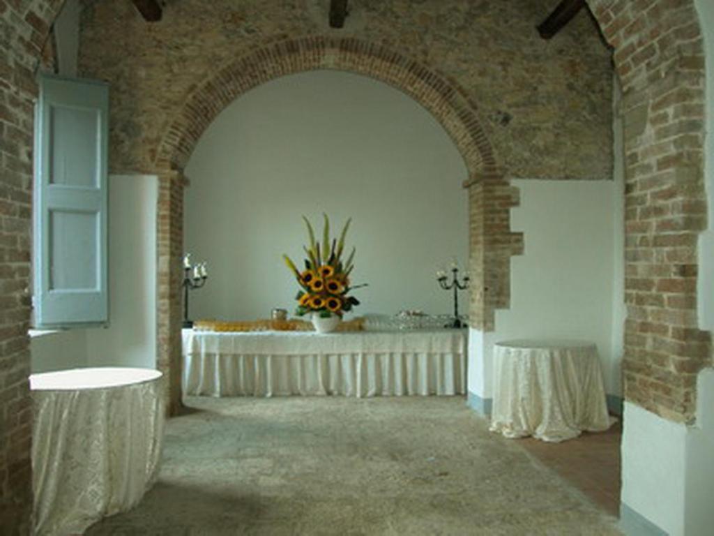 בית הארחה Corsano  	Castello Di Grotti מראה חיצוני תמונה